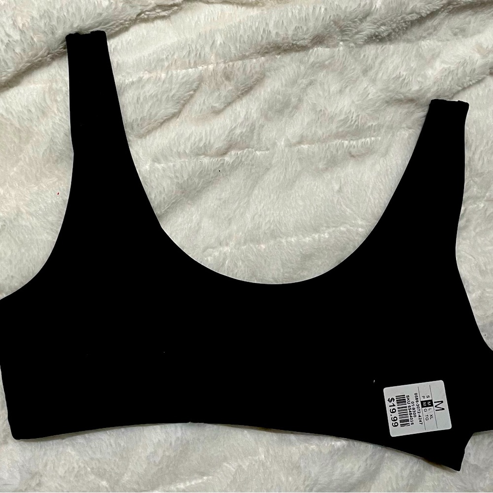 NWT. Infinite Performance Sport Bra.